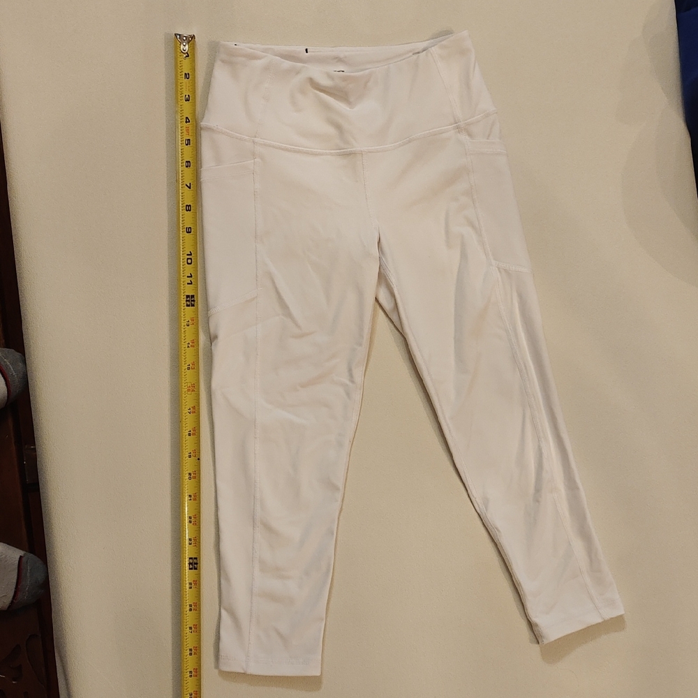 Knockout  White Capris by Victoria Sport / Victoria’s Secret
